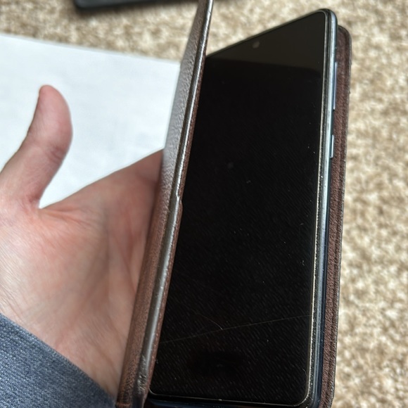 LV phone holder - Picture 4 of 6